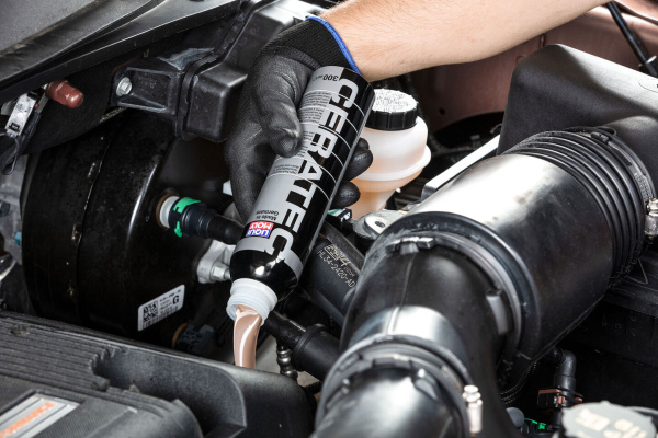 3721 Anwendung Cera Tec Motoröladditiv 1