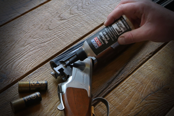 24391 Anwendung Guntec Waffenöl 02